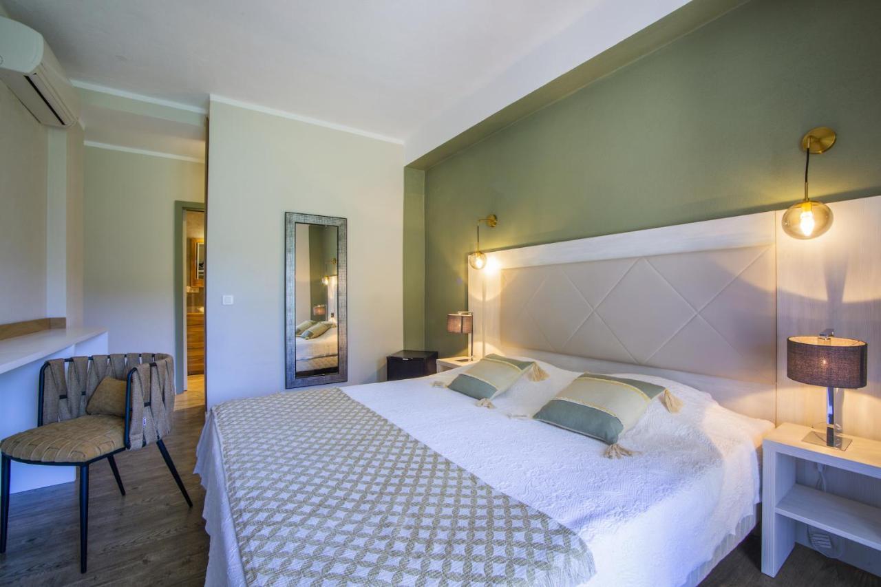 Hotel Du Pont De L'Oso Леччи Экстерьер фото